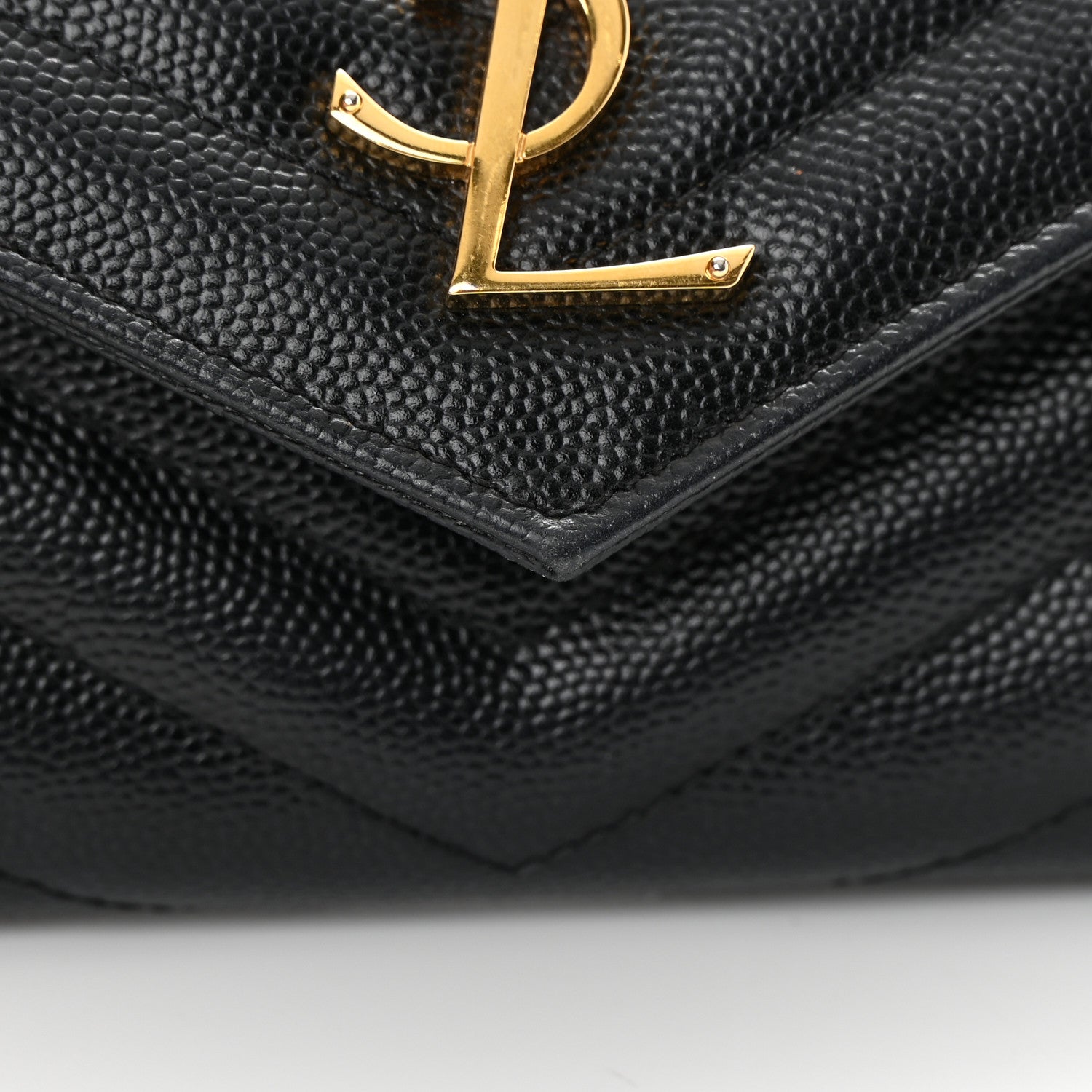Saint Laurent Grain De Poudre Matelasse Chevron Monogram Flap Wallet Black 14 of 15