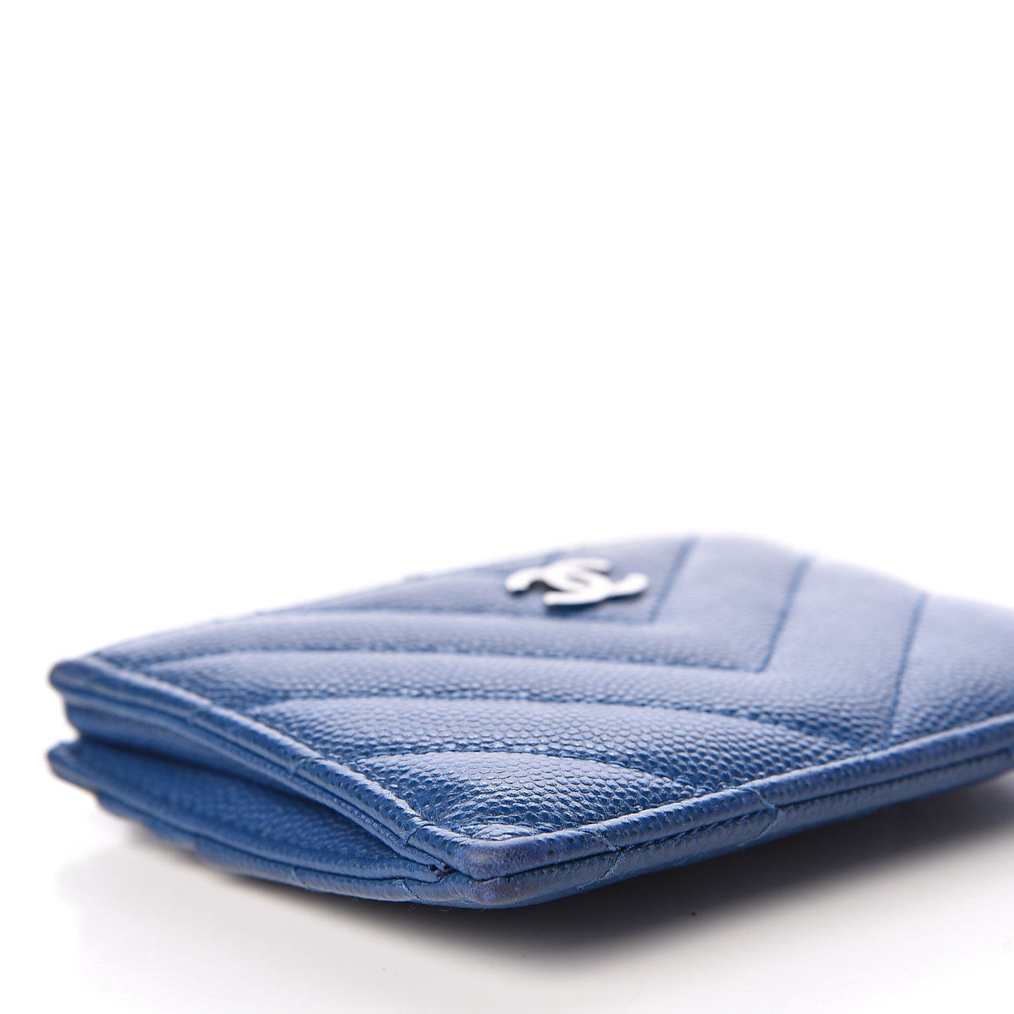 Caviar Chevron Quilted CC Zip Card Holder Blue