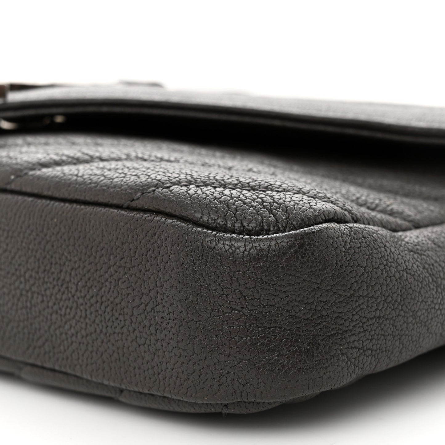 Sheepskin Matelasse Chevron Monogram College Chain Wallet Coal