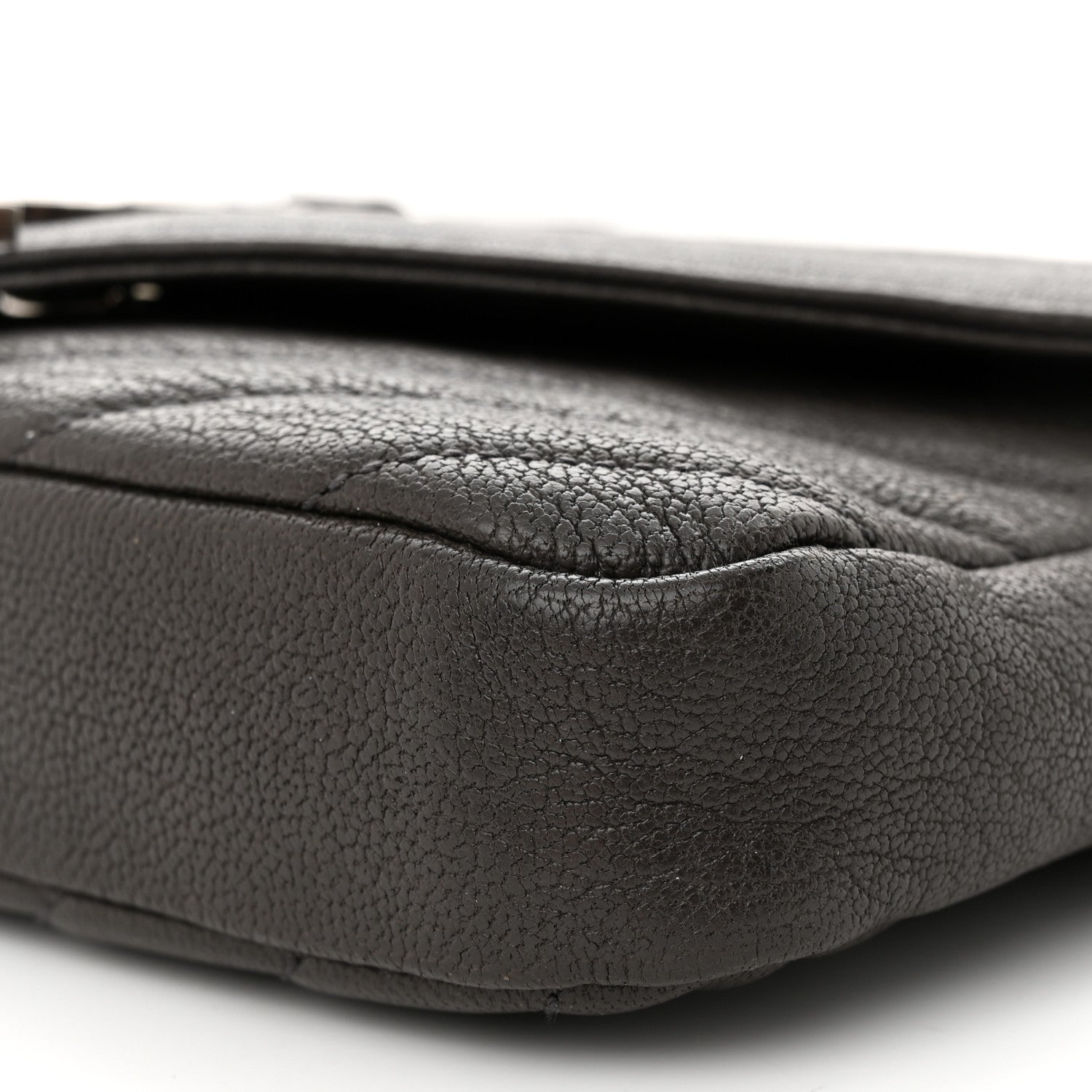 Saint Laurent Sheepskin Matelasse Chevron Monogram College Chain Wallet Coal 9 of 10