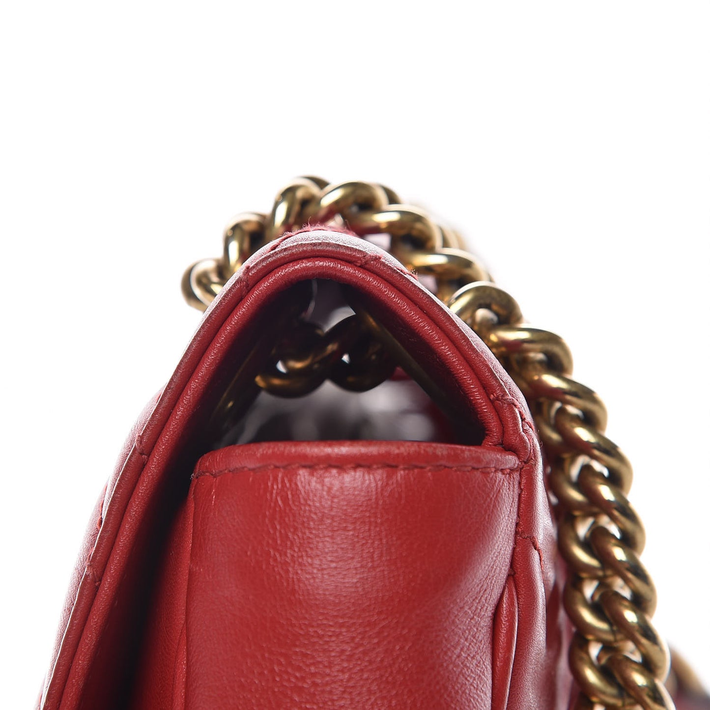 Calfskin Matelasse Medium GG Marmont Shoulder Bag Hibiscus Red