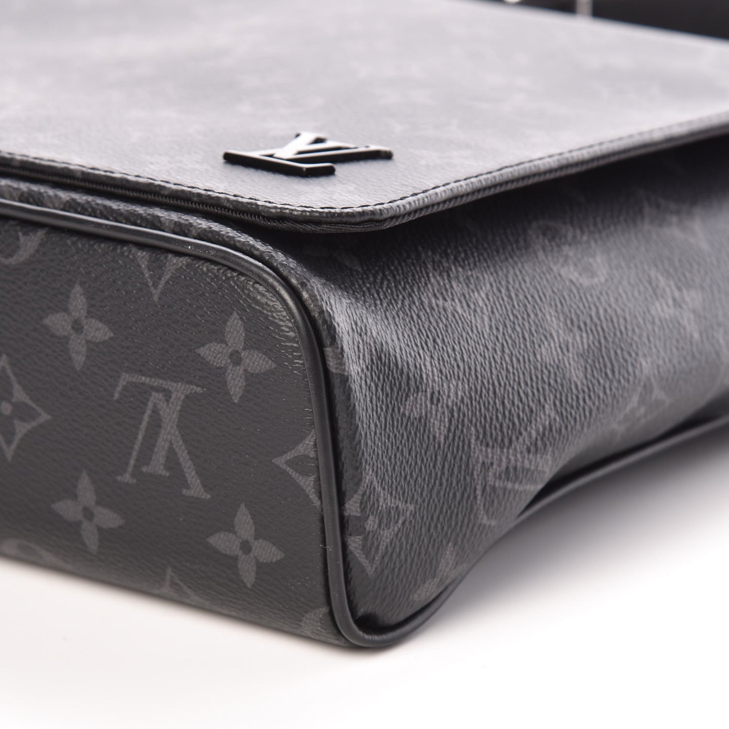 Monogram Eclipse District MM