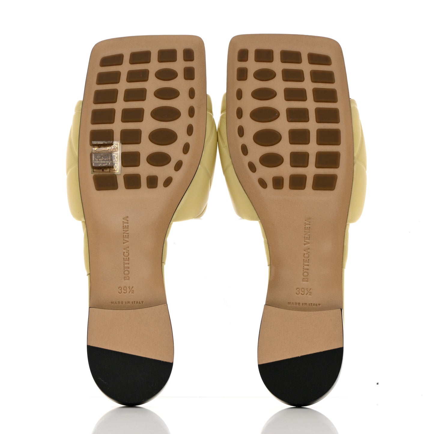 Nappa Quilted Rubber Lido Flat Sandals 39.5 Moon Beam