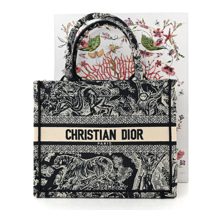 Christian Dior Canvas Embroidered Small Dioriviera Toile De Jouy Book Tote Blue 11 of 11