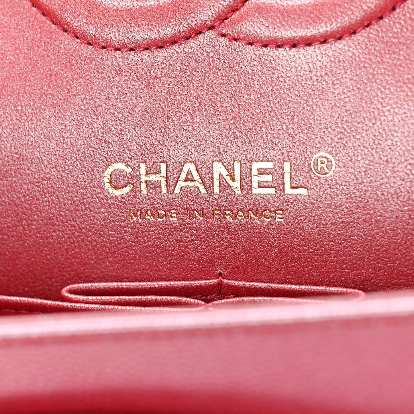 Iridescent Caviar Quilted Medium Double Flap Pink