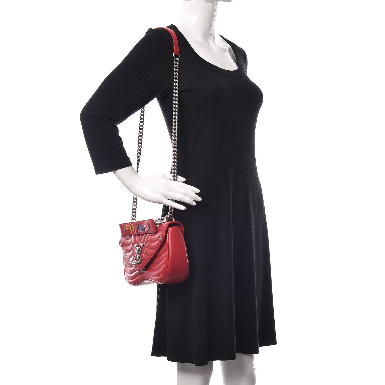 Louis Vuitton Calfskin New Wave Chain MM Ecarlate 2 of 11
