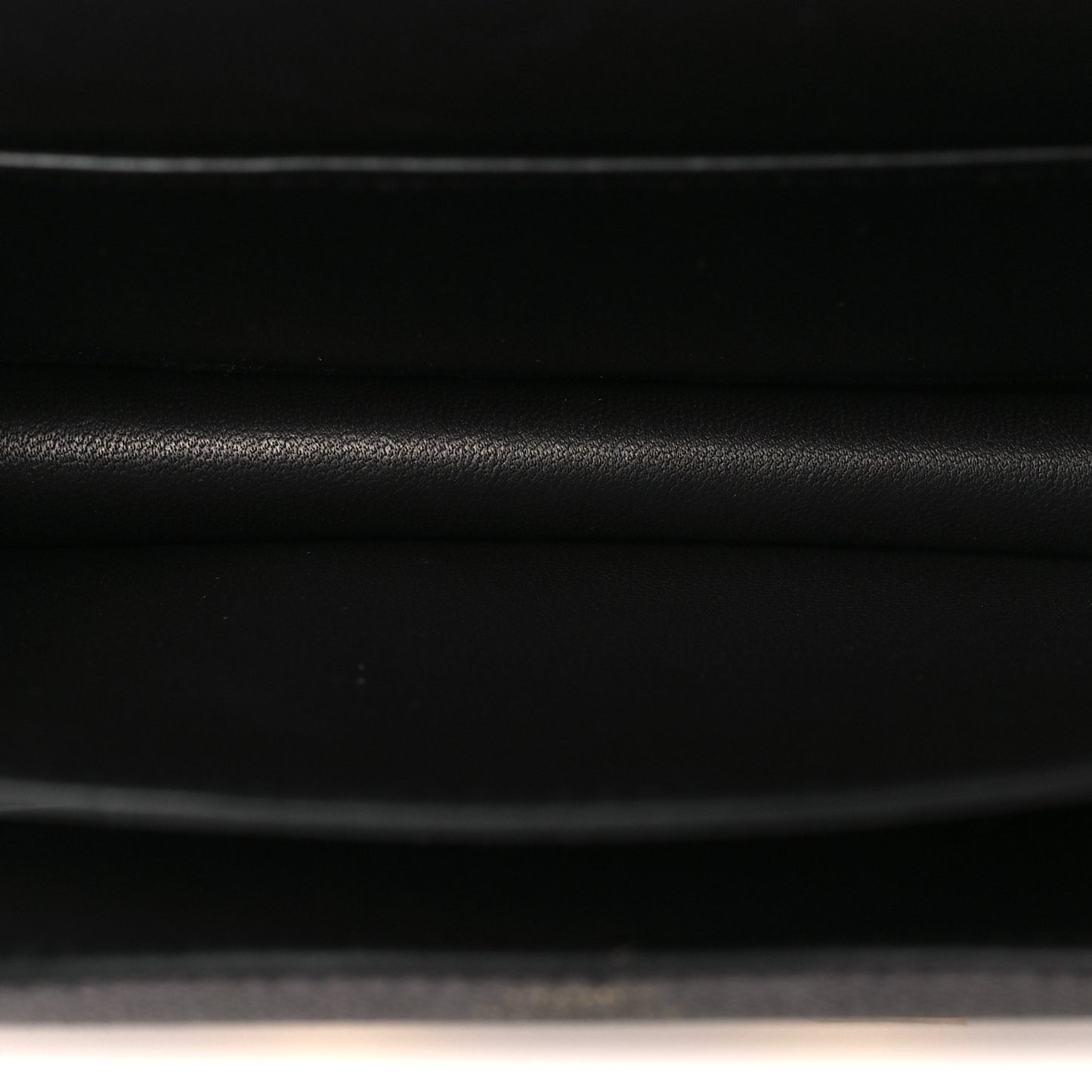 Epsom Constance 18 Black