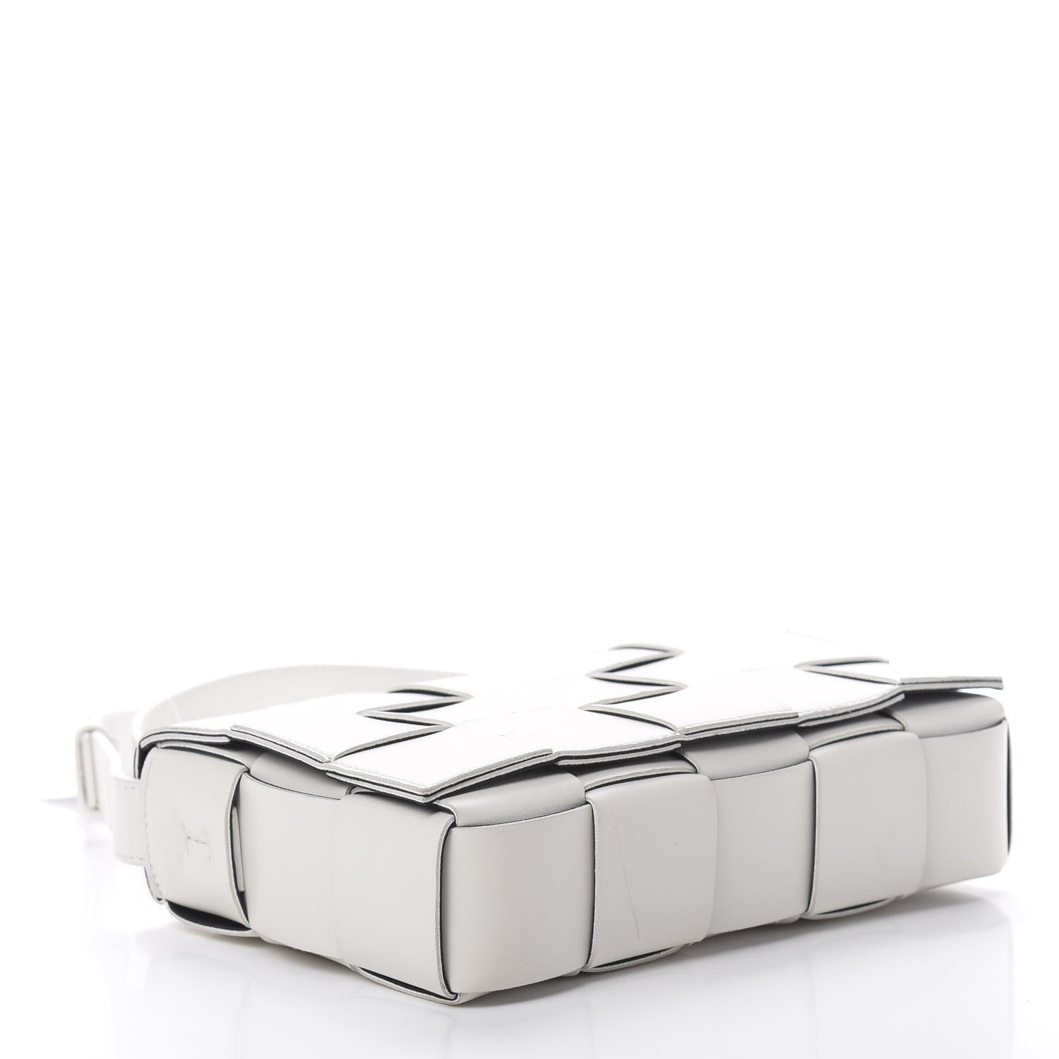Bottega Veneta Lambskin Maxi Intrecciato Cassette Crossbody Bag White 4 of 10