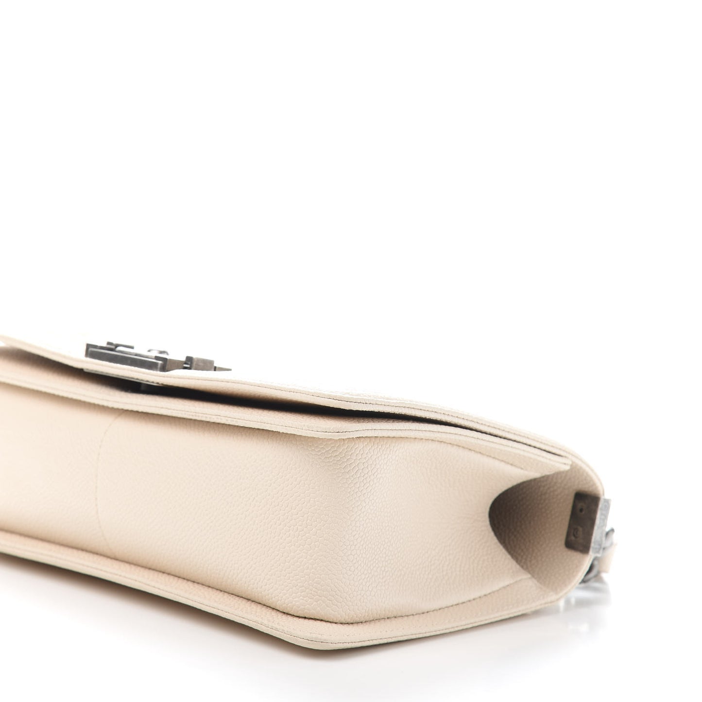 Caviar Chevron Quilted Medium Boy Flap Light Beige