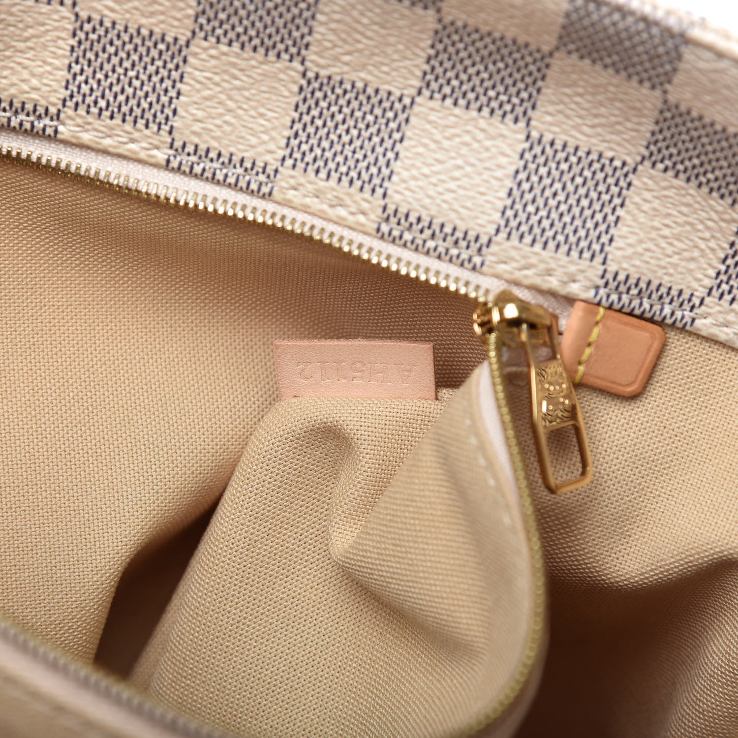 Louis Vuitton Damier Azur Soffi 9 of 10