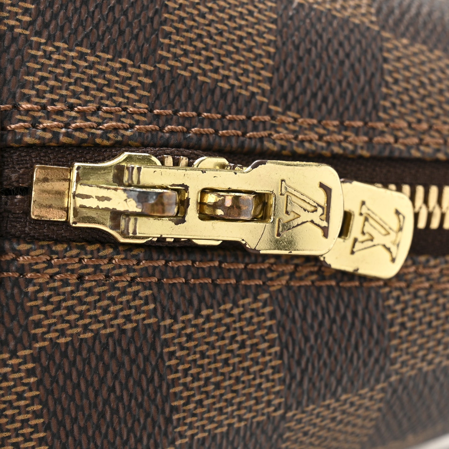Damier Ebene Alma PM