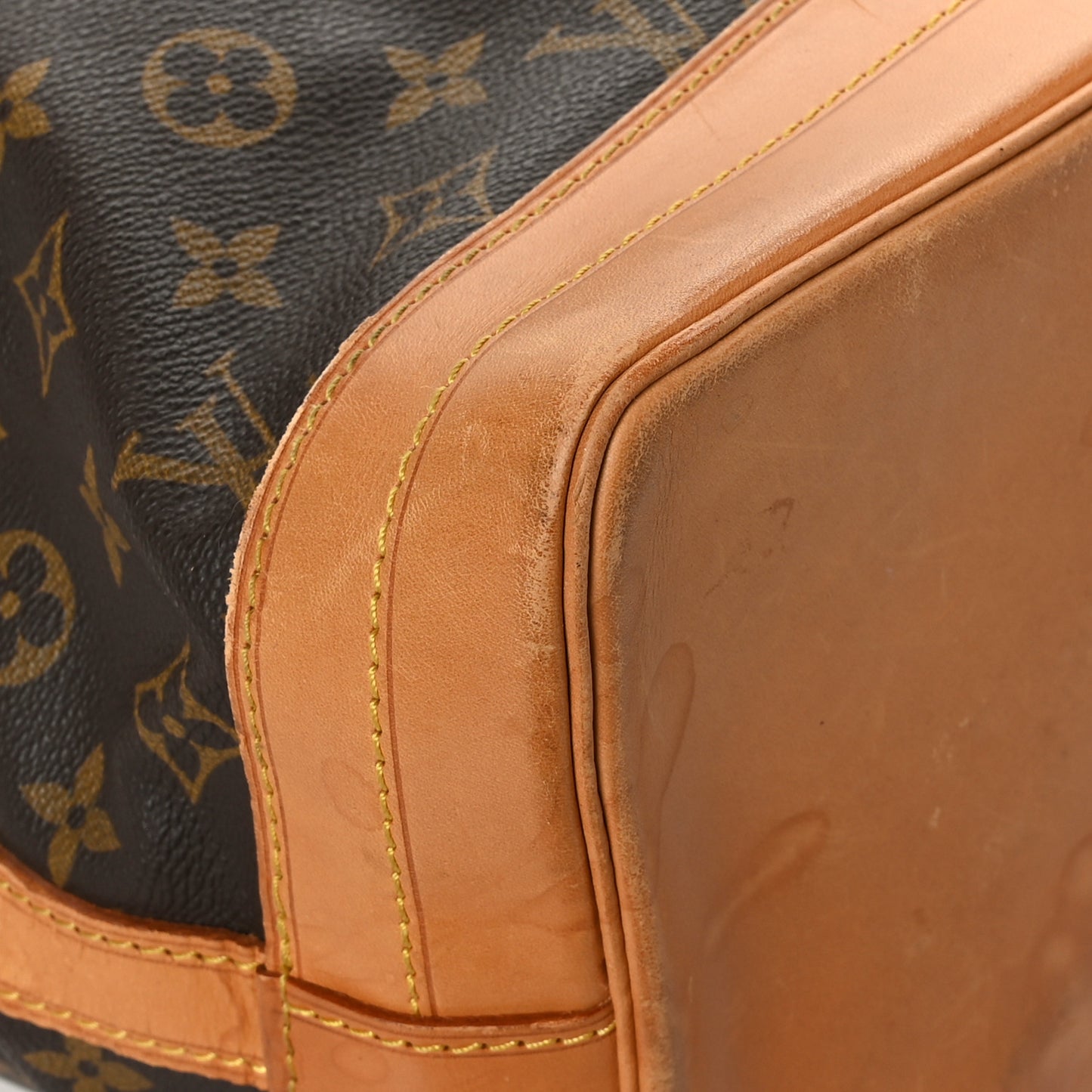 Monogram Noe