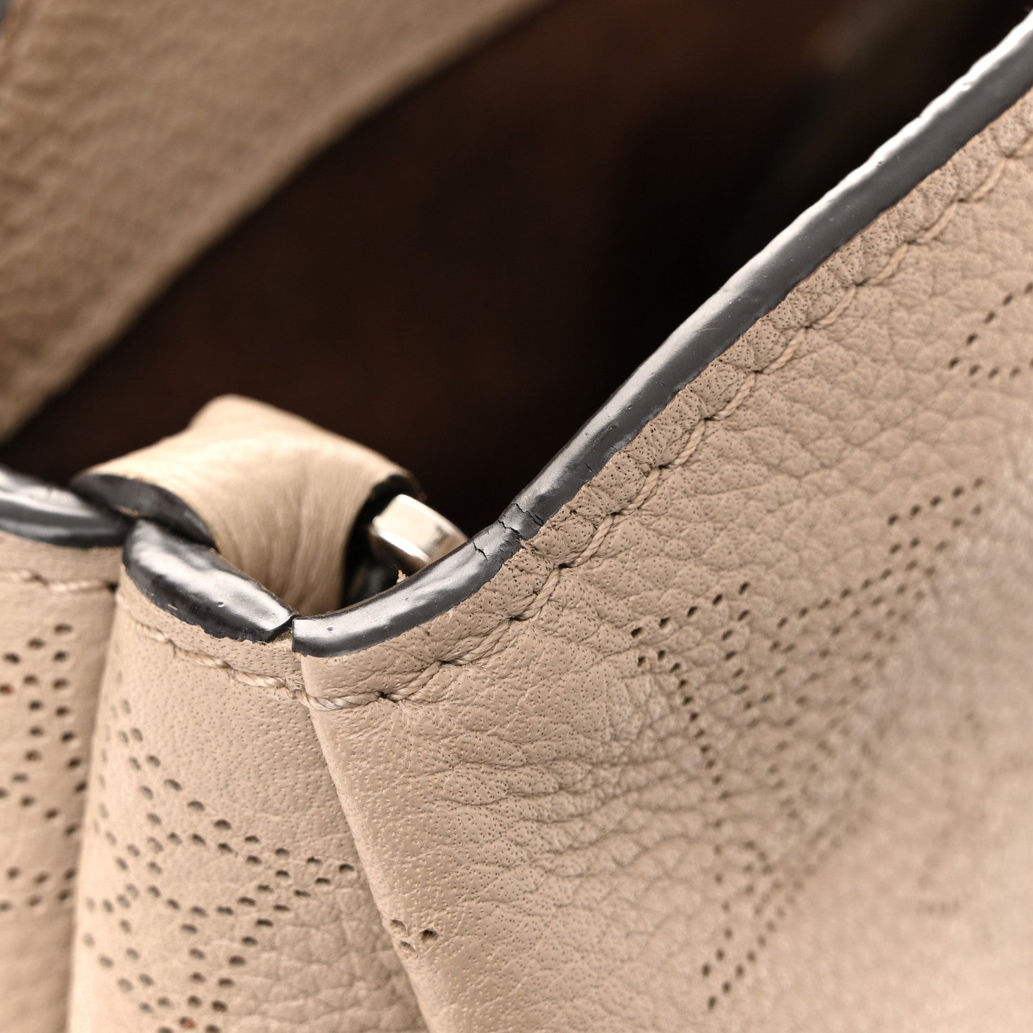 Louis Vuitton Mahina Babylone PM Galet 13 of 14