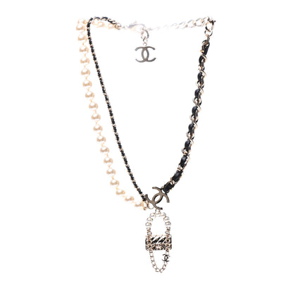 Chanel Lambskin Pearl Quilted Flap Necklace Gold Black Pearly White 3 of 6