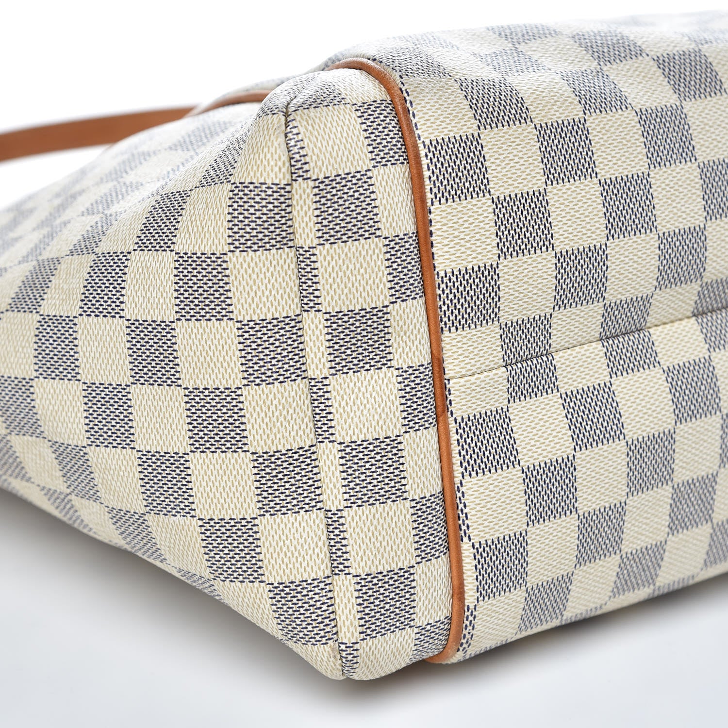 Louis Vuitton Damier Azur Totally MM 9 of 13