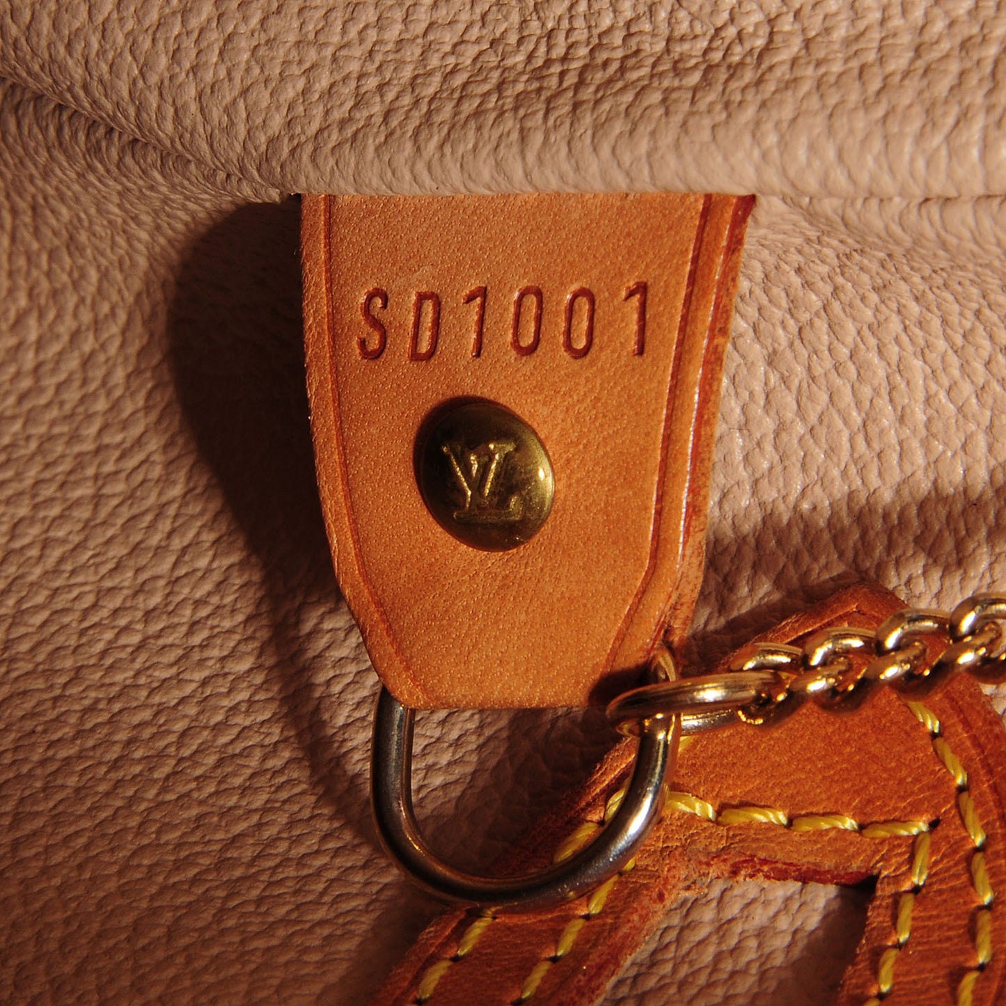 Monogram Petit Bucket 23