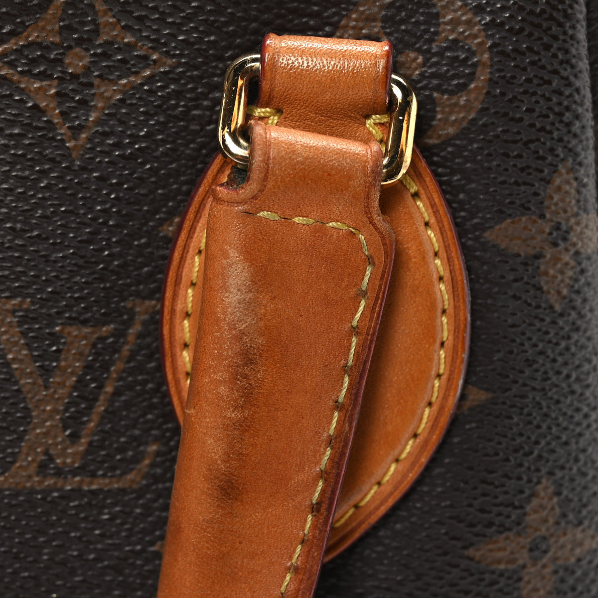 Monogram Rivoli MM