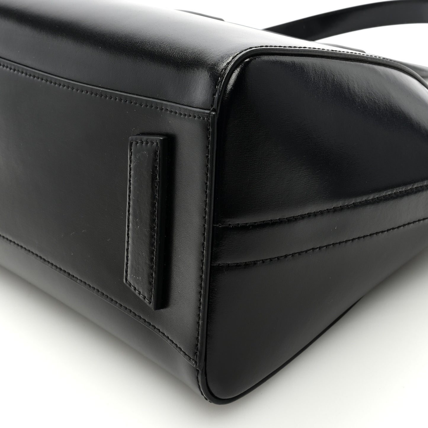 Shiny Lord Calfskin Small Antigona Black