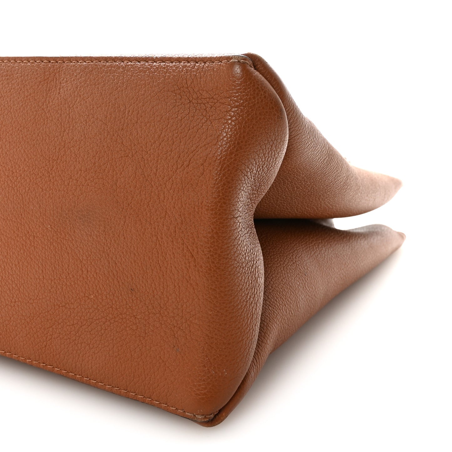 Grained Calfskin Lockme Shopper Chataigne