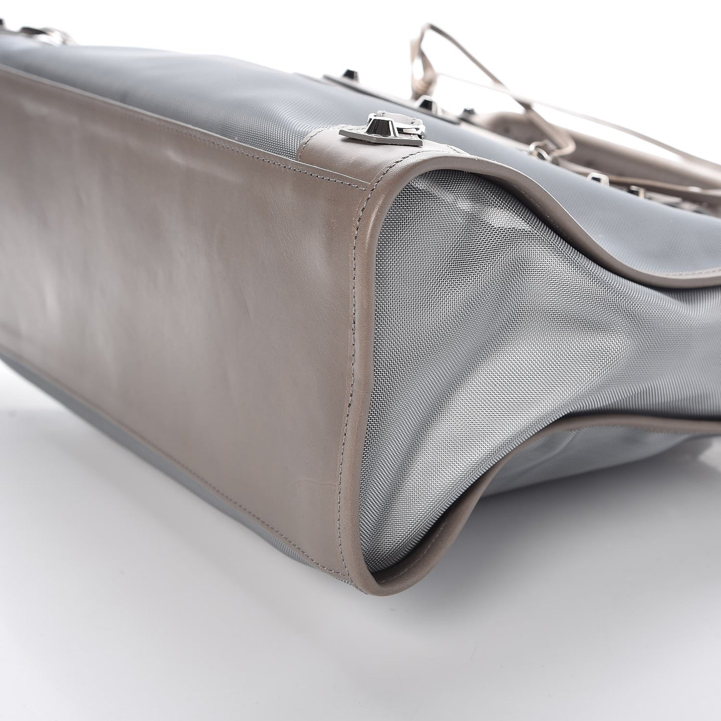 Technical Mesh Vegetable Calfskin Classic Silver Hardware City Gris Ardoise Gris Pyrite