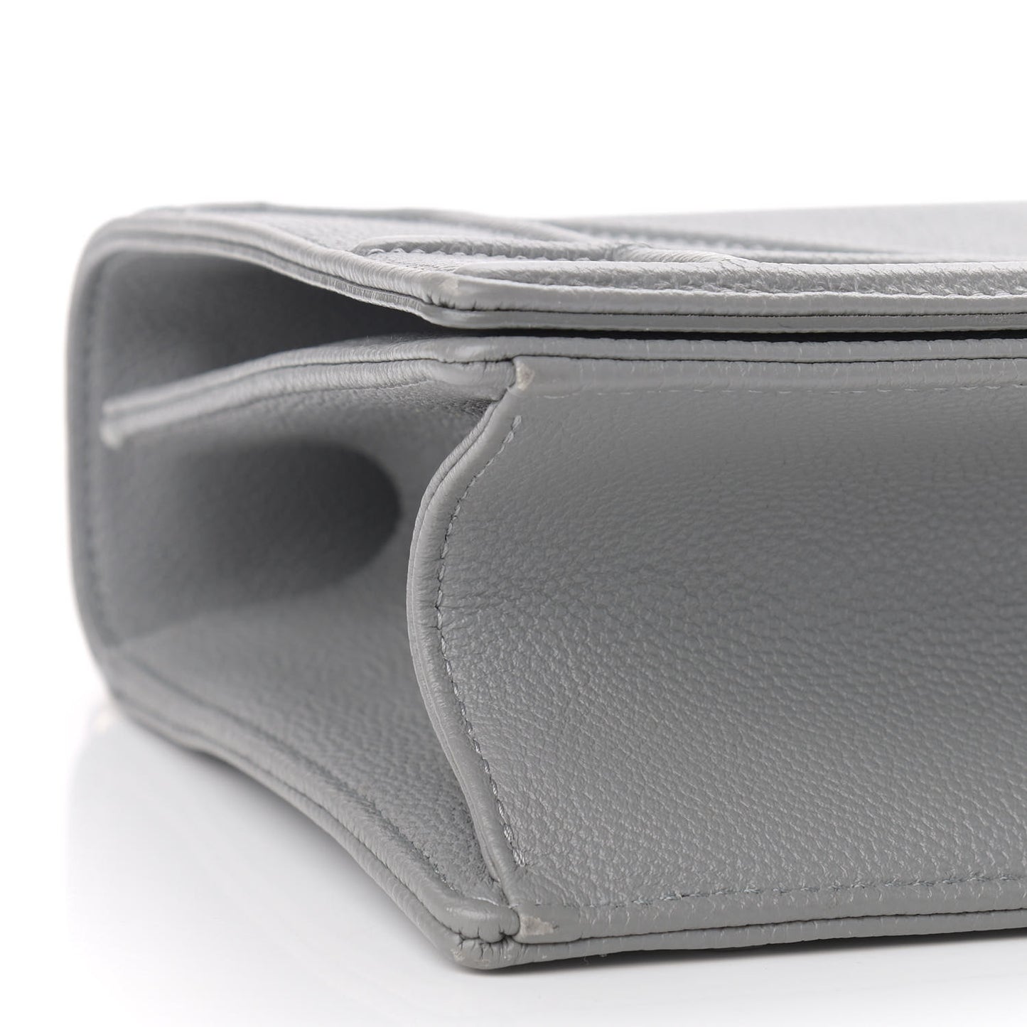Grained Calfskin Medium Diorama Flap Bag Gris