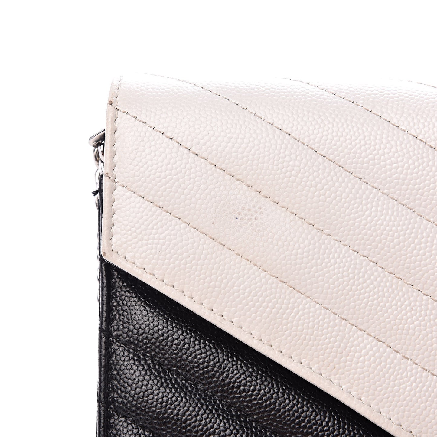 Grain De Poudre Matelasse Chevron Bi-Color Monogram Chain Wallet White Black