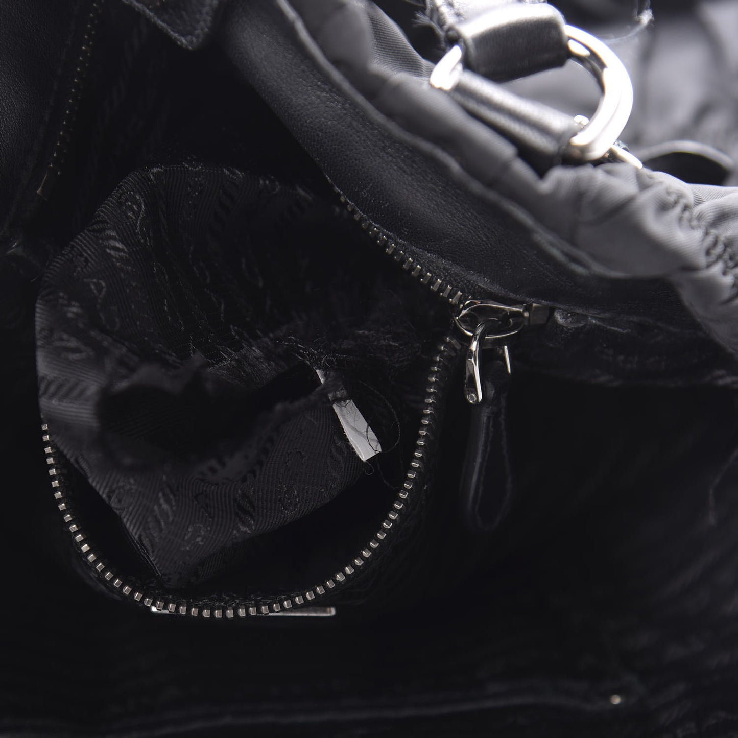Tessuto Nylon Gaufre Tote Black