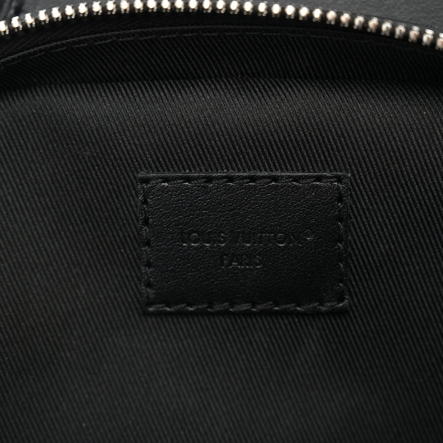 Monogram Eclipse Avenue Slingbag PM