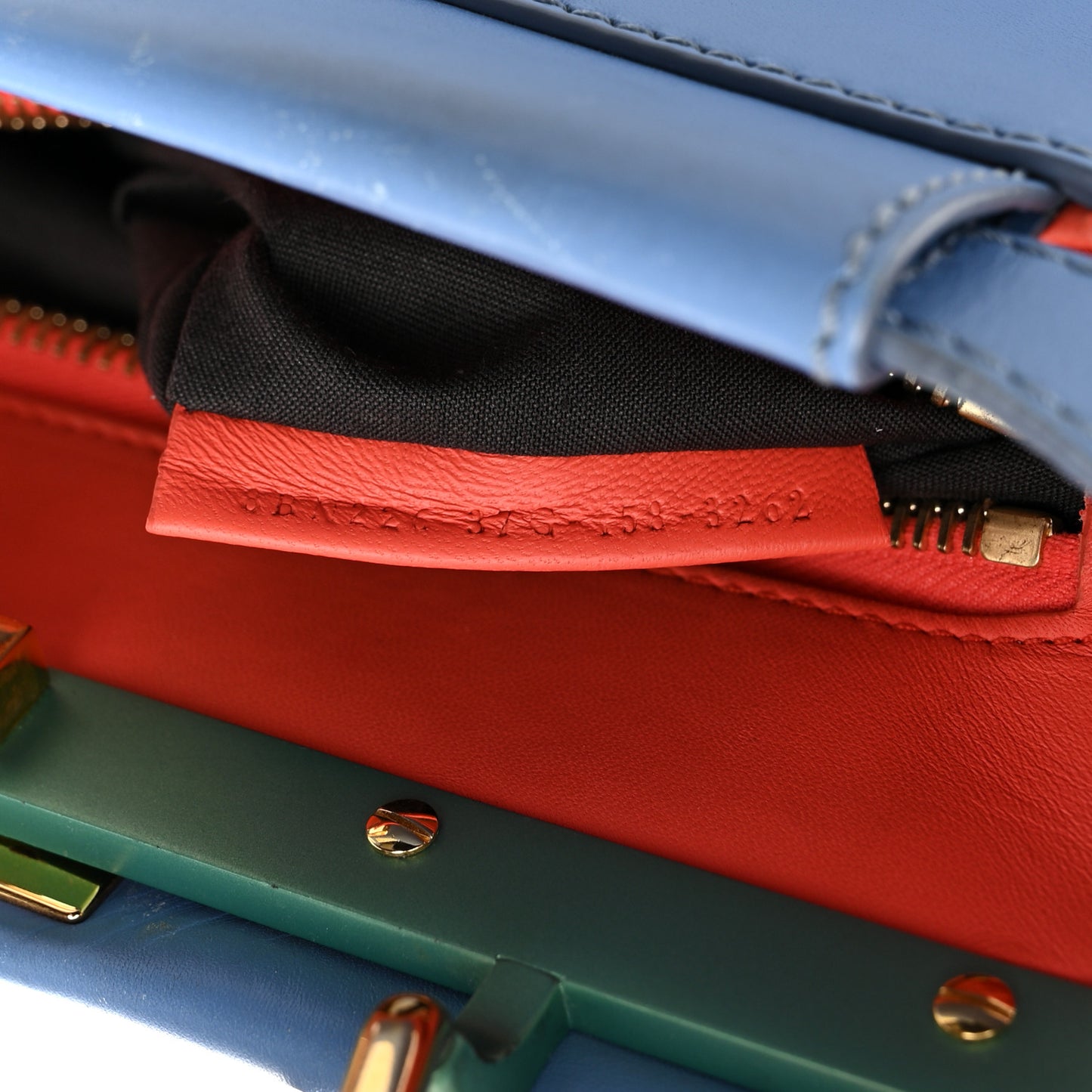 Vitello Morgan Shiny Nappa Medium Peekaboo Iconic Satchel Maldives Papavero
