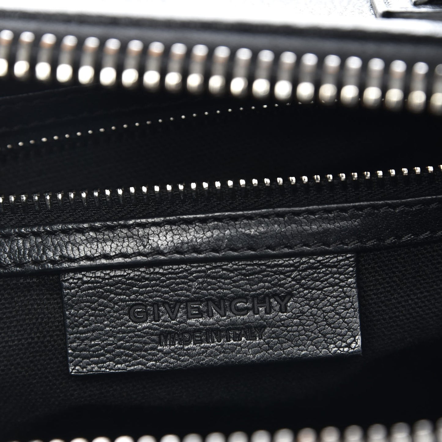 Sugar Goatskin Small Antigona Black