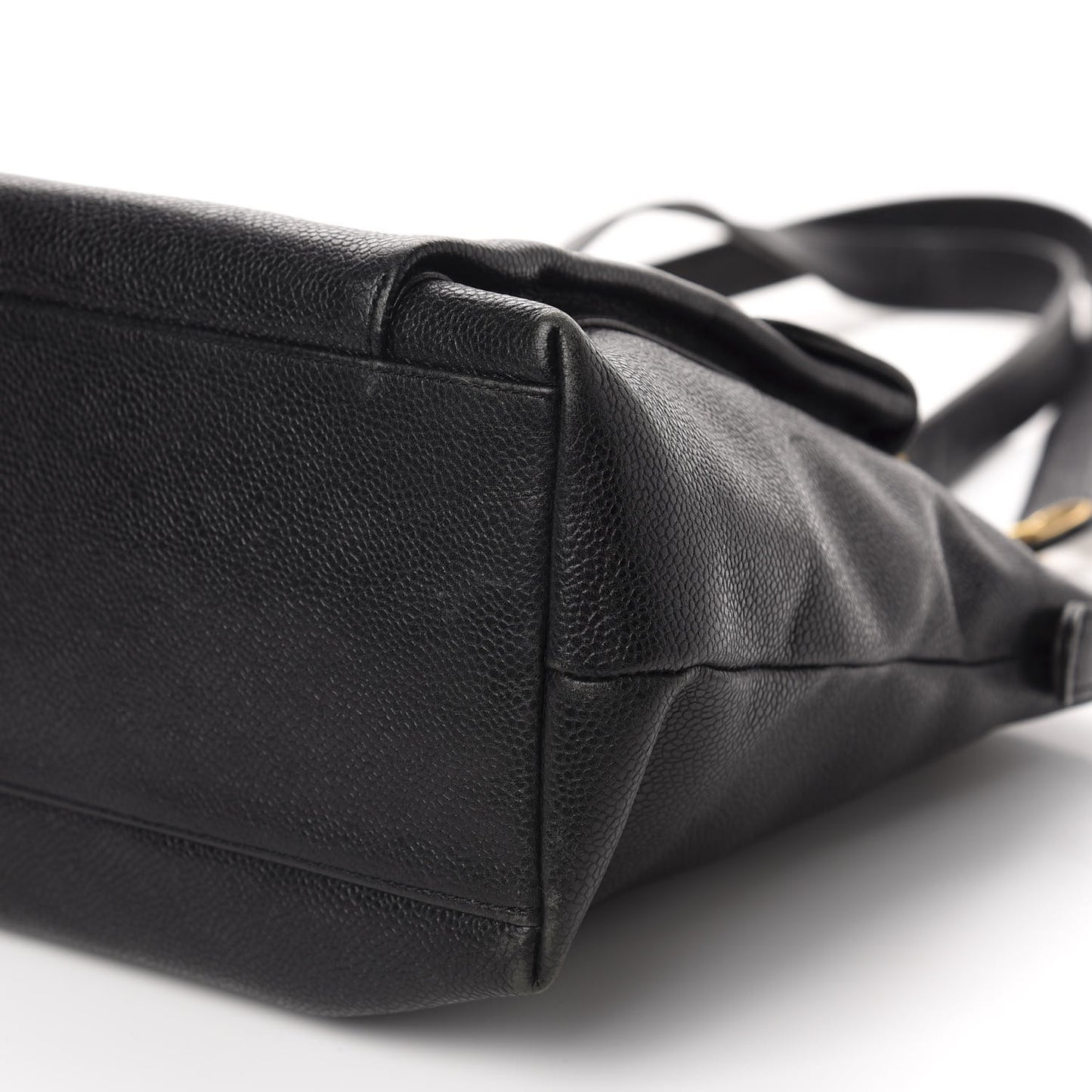 Caviar CC Shoulder Bag Black