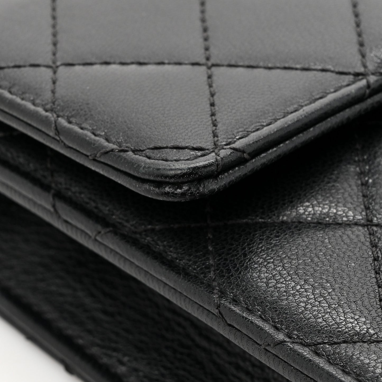 Lambskin Quilted Chic Pearls Flap Black