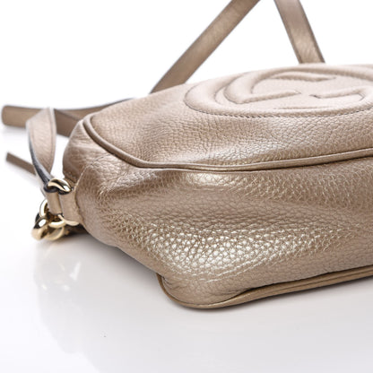 Gucci Metallic Pebbled Calfskin Small Soho Disco Bag Golden Beige 12 of 15