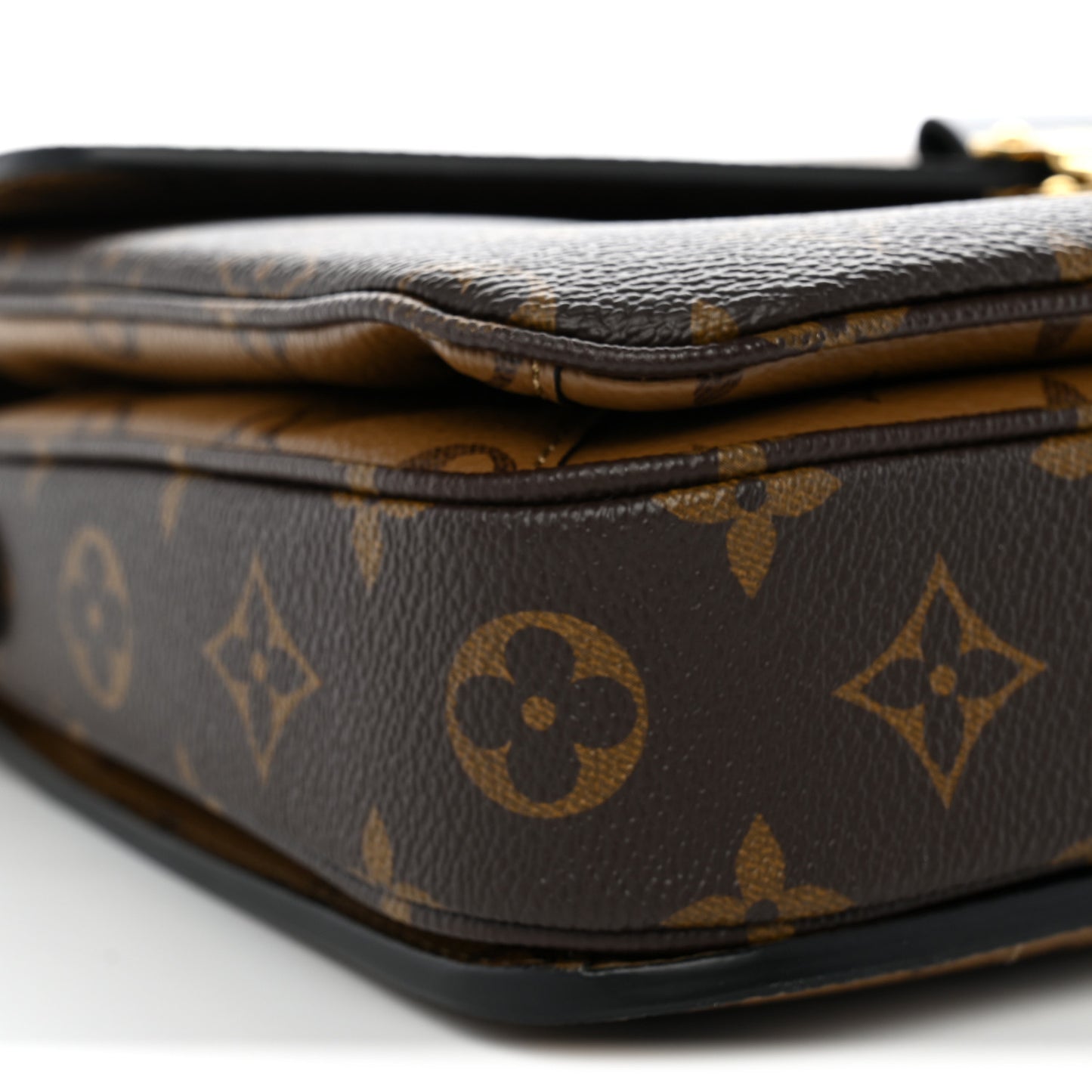 Reverse Monogram Pochette Metis