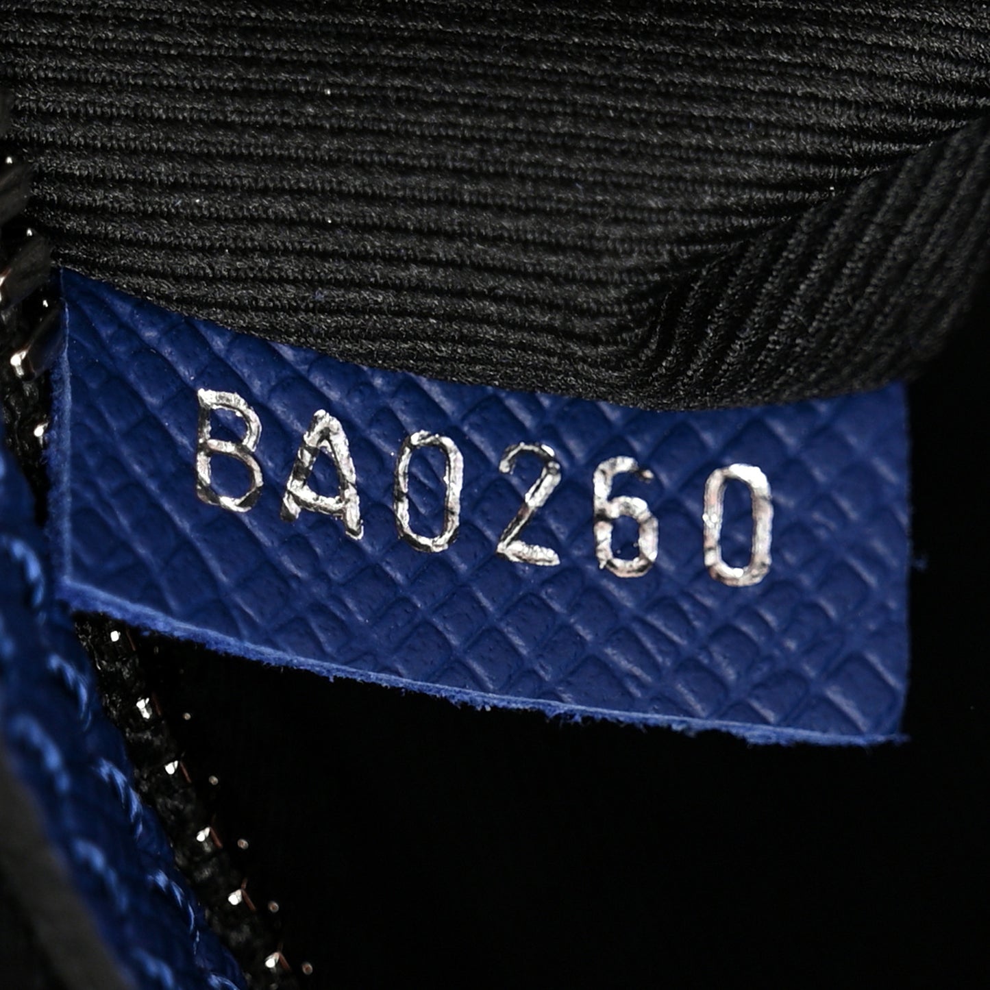 Taiga Monogram Eclipse Keepall Bandouliere 50 Pacific Blue