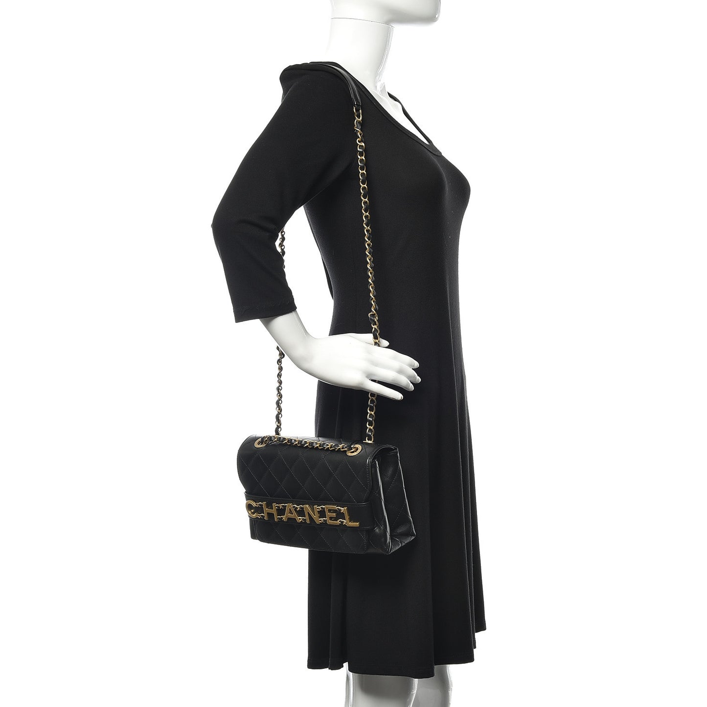 Calfskin Quilted Enchained Flap Black