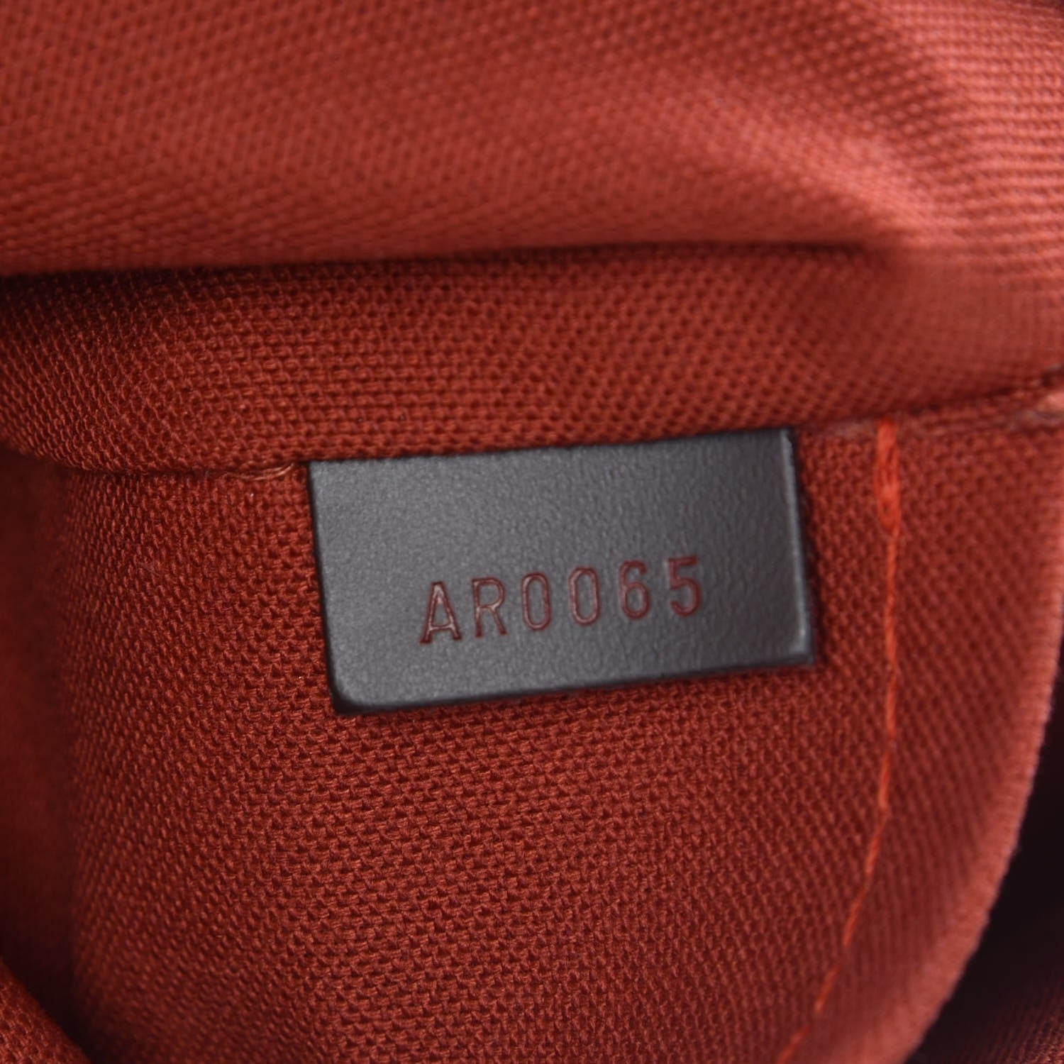 Louis Vuitton Damier Ebene Illovo MM 7 of 7