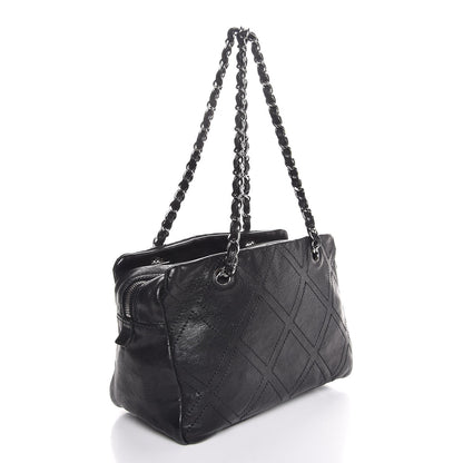 Chanel Calfskin Small Diamond Stitch Tote Black 3 of 7
