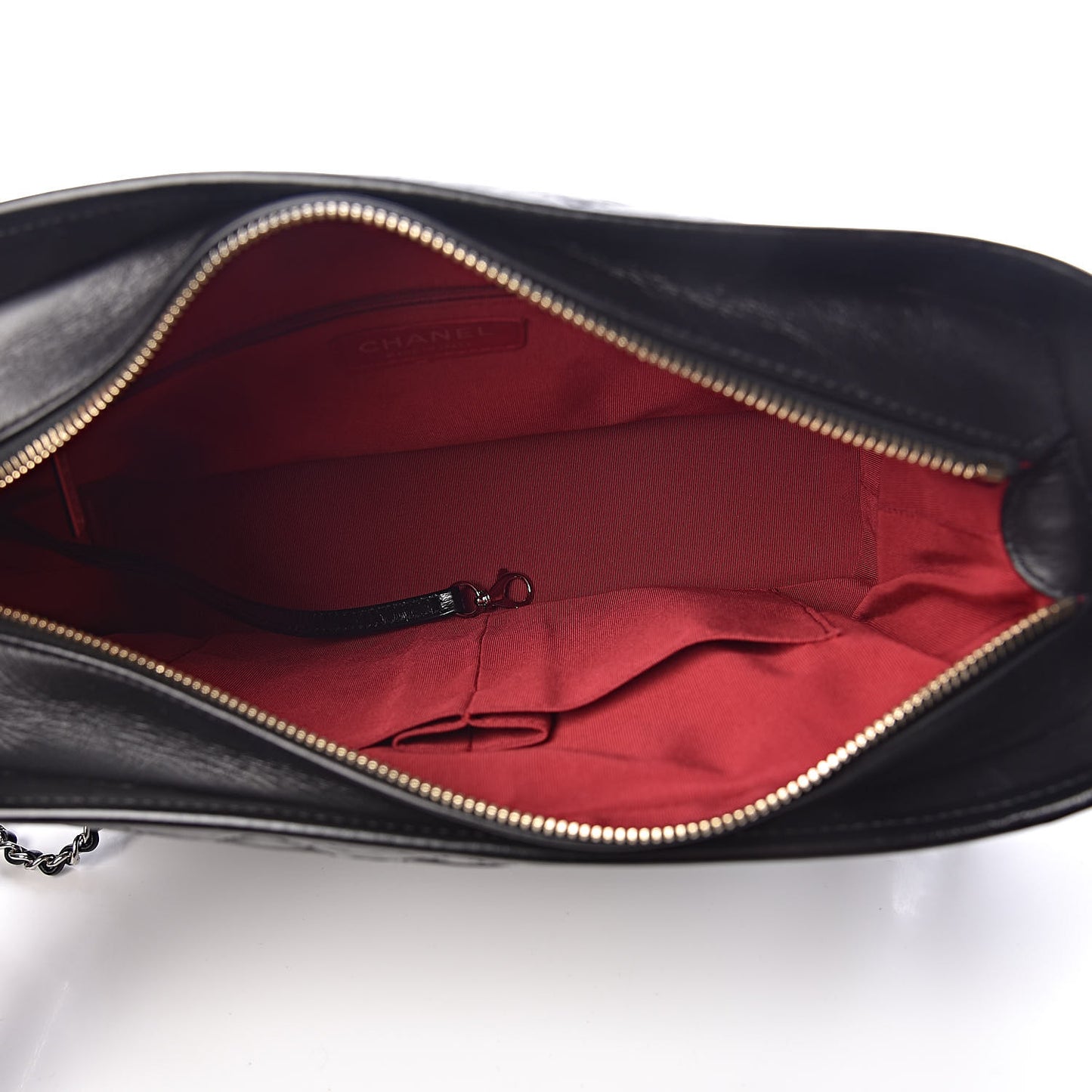 Aged Calfskin Quilted Medium Gabrielle Hobo Black