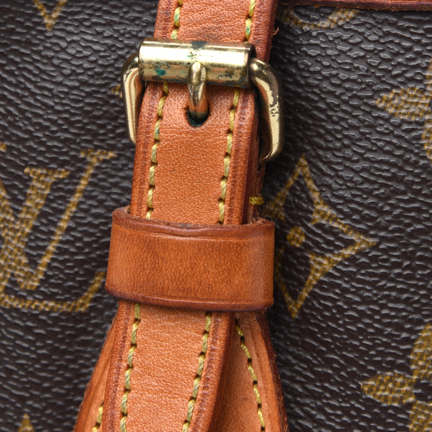 Monogram Petit Bucket 23
