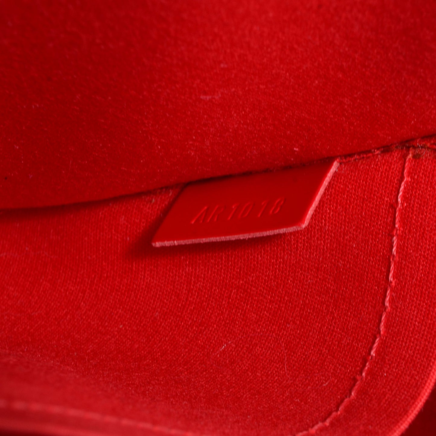 Epi Madeleine PM Rouge