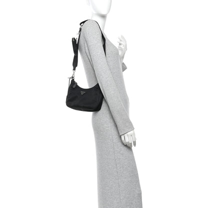 Prada Nylon Re-Edition 2005 Shoulder Bag Black 2 of 10