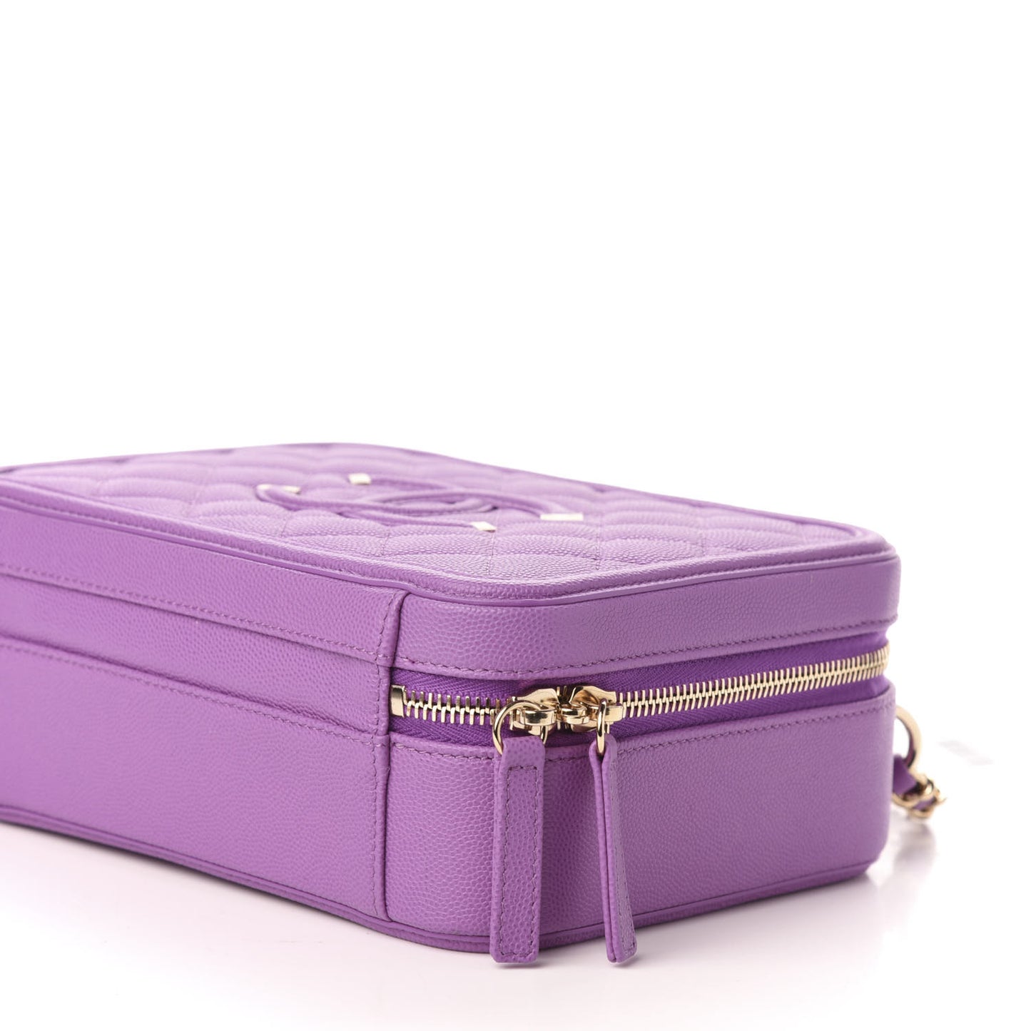 Caviar Quilted Medium CC Filigree Vanity Case Purple
