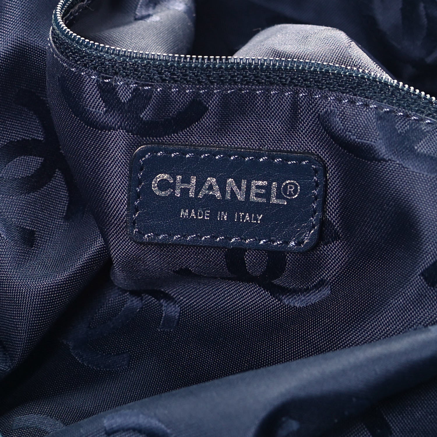 Chanel Denim CC Hobo Dark Blue 7 of 8