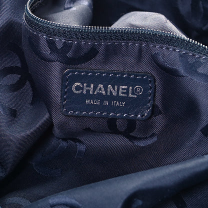 Chanel Denim CC Hobo Dark Blue 7 of 8