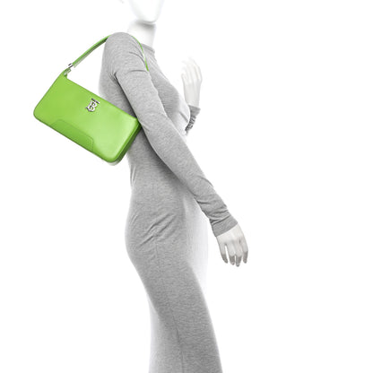 Burberry Smooth Calfskin Medium TB Shoulder Bag Brilliant Green 2 of 17
