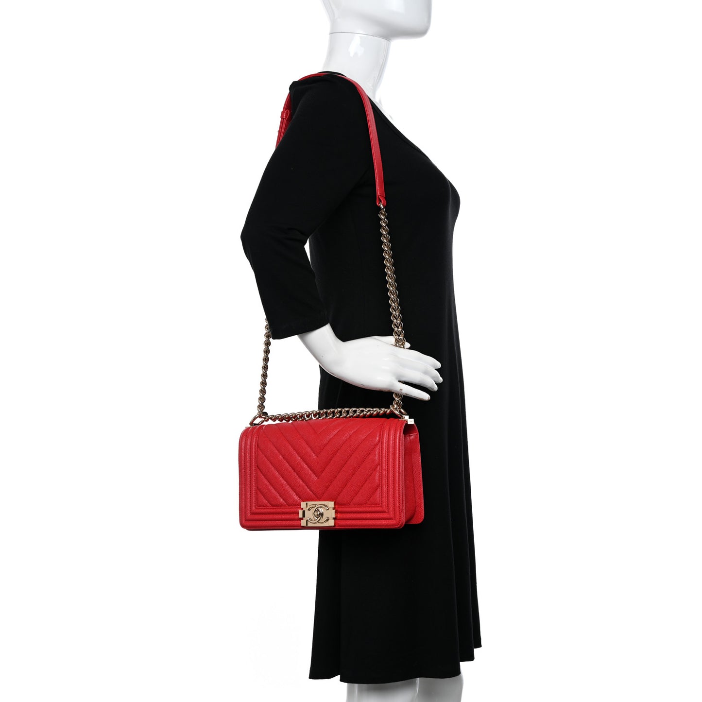 Caviar Chevron Quilted Medium Boy Flap Red
