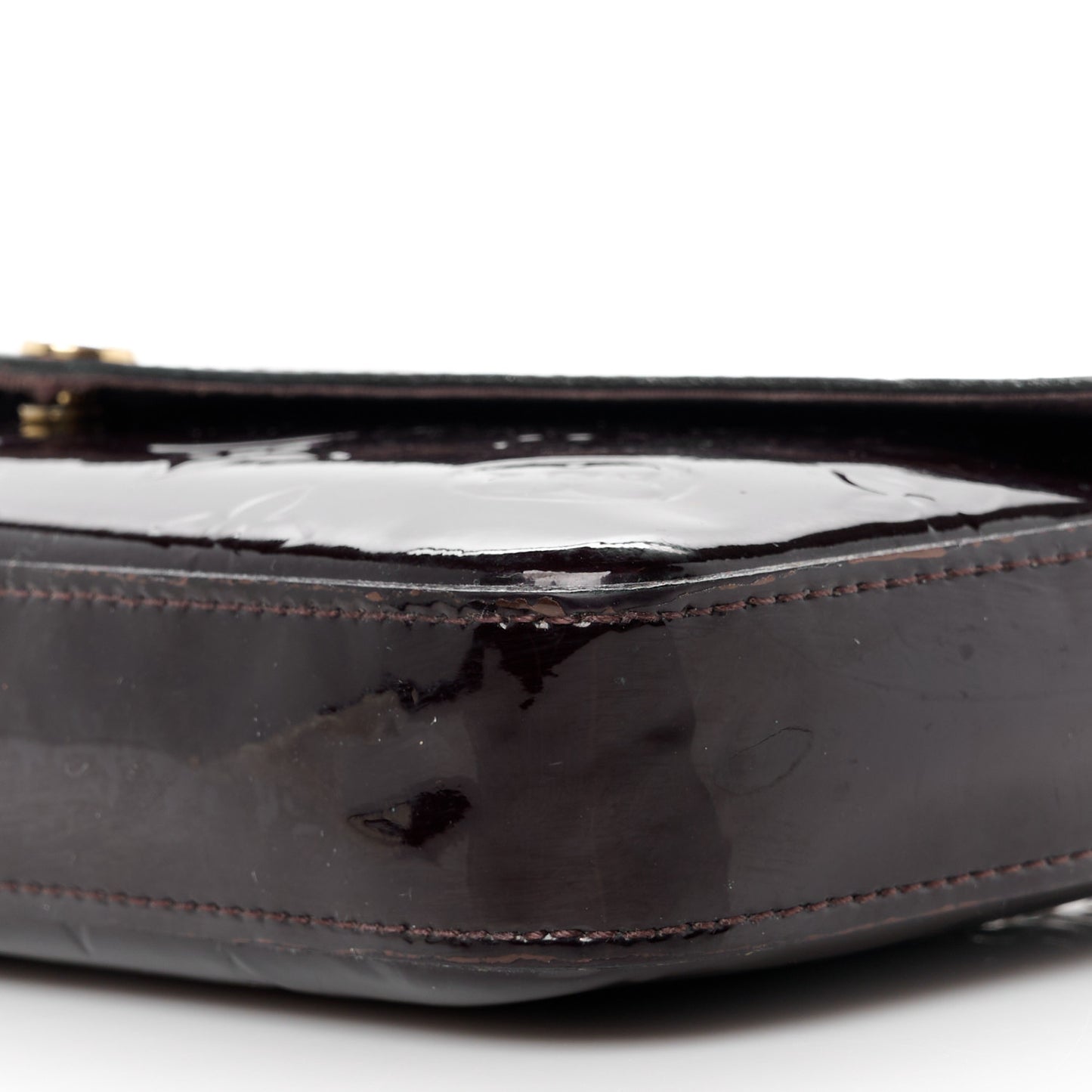 Vernis Pochette Felicie Chain Wallet Amarante