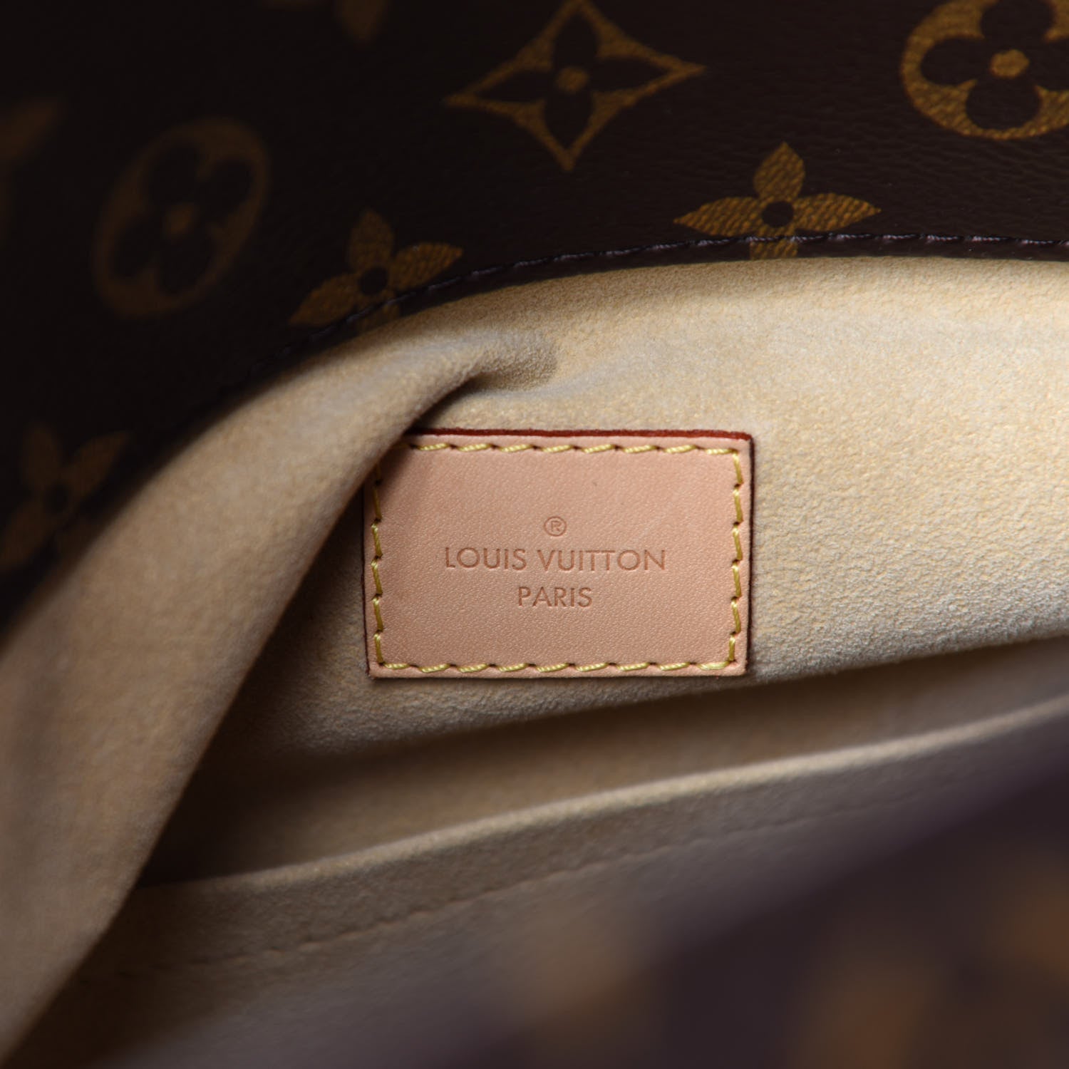 Louis Vuitton Monogram Artsy MM 8 of 11