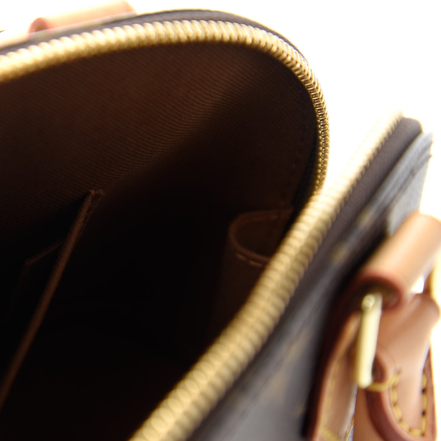 Monogram Alma BB